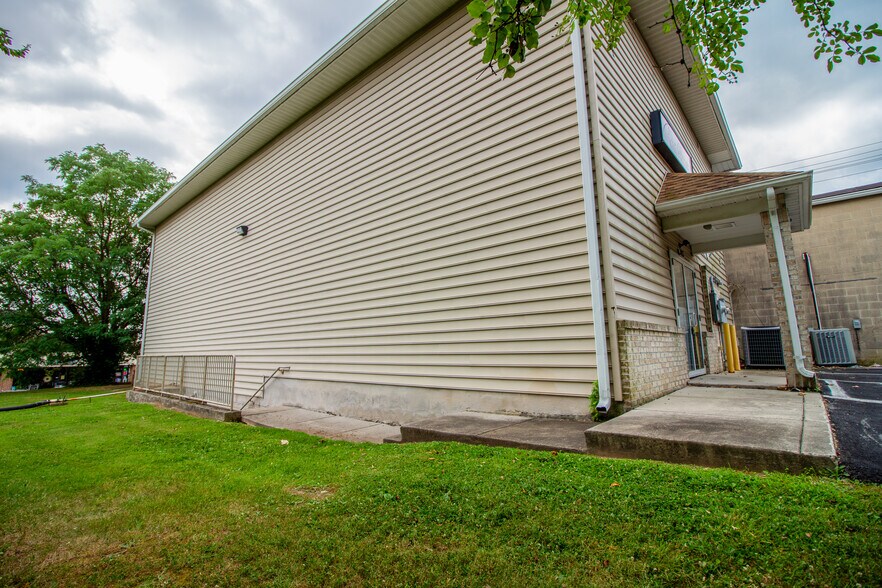 More Photos Of 3007-3013 Emmorton Rd, Abingdon Freestanding For Lease