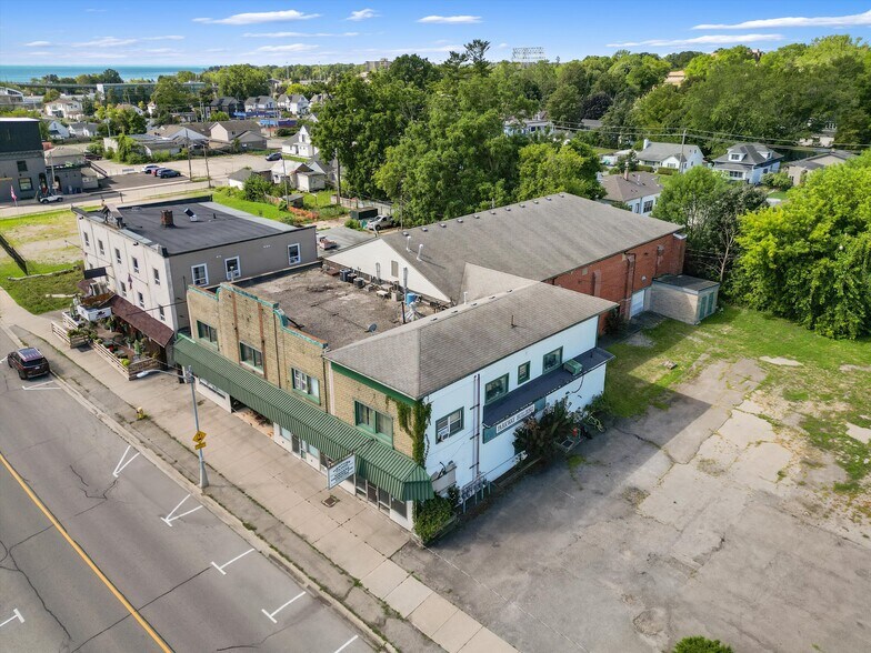 More Photos Of 131-139 Niagara Blvd, Fort Erie Storefront Retail Residential For Sale