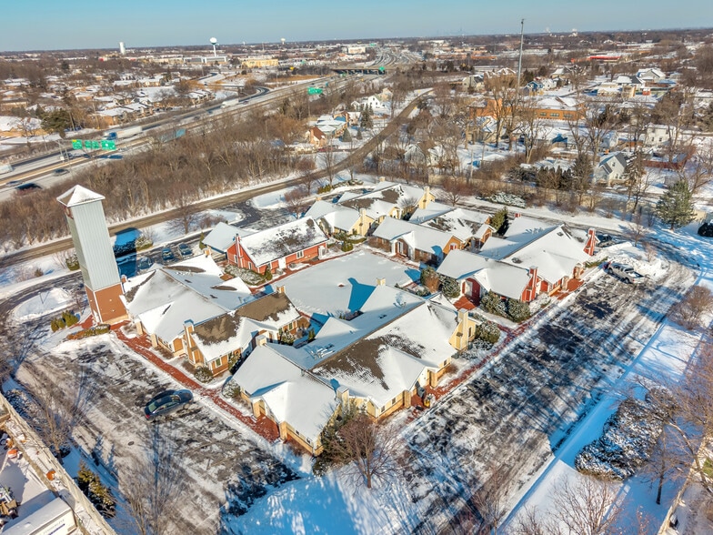 More Photos Of 16W621 S Frontage Rd, Willowbrook Hotel For Sale