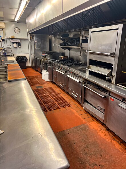 More Photos Of 3207 W West Chester Pike, Newtown Square Restaurant For Sale