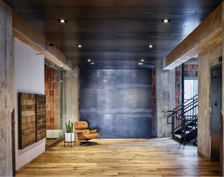 More Photos Of 2100 Central St, Kansas City Office For Lease