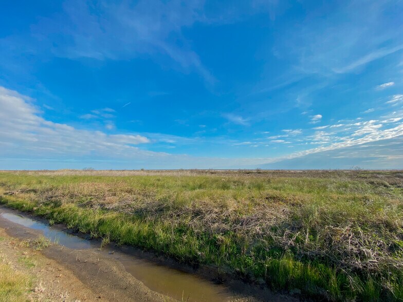 More Photos Of TBD Gulf Beach, Cameron Land For Sale