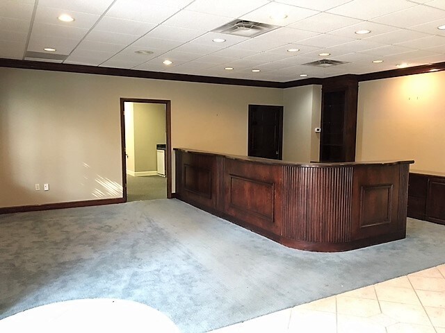 More Photos Of 2075 Centre Pointe Blvd, Tallahassee Medical For Lease