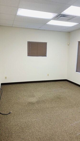 More Photos Of 3541 Stop Eight Rd, Dayton Light Manufacturing For Sale