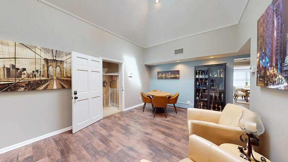 More Photos Of 172 Tuckerton Rd, Medford Office For Sale