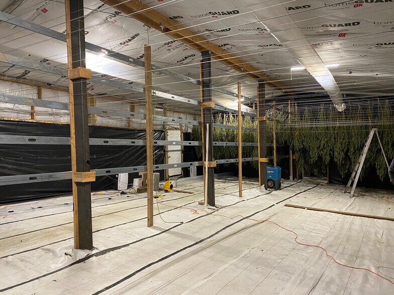 More Photos Of 23855 Rd 12 NW, Quincy Land For Lease