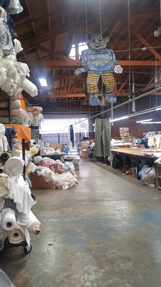 More Photos Of 1907-1919 E 7th Pl, Los Angeles Warehouse For Lease