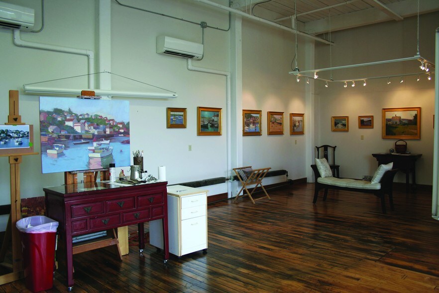 More Photos Of 156 River Rd, Willington Showroom For Sale