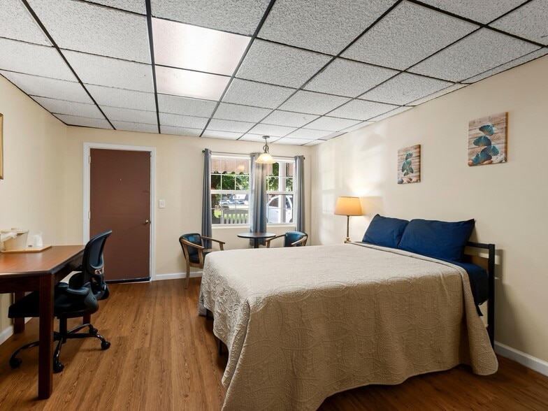 More Photos Of 2474 Soco Rd, Maggie Valley Hotel For Sale