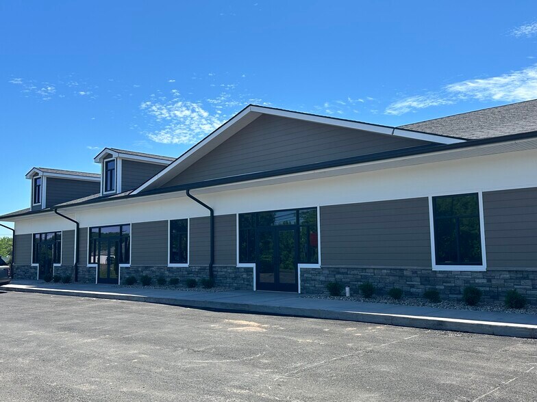 Primary Photo Of 400 Deming Rd, Berlin Flex For Lease