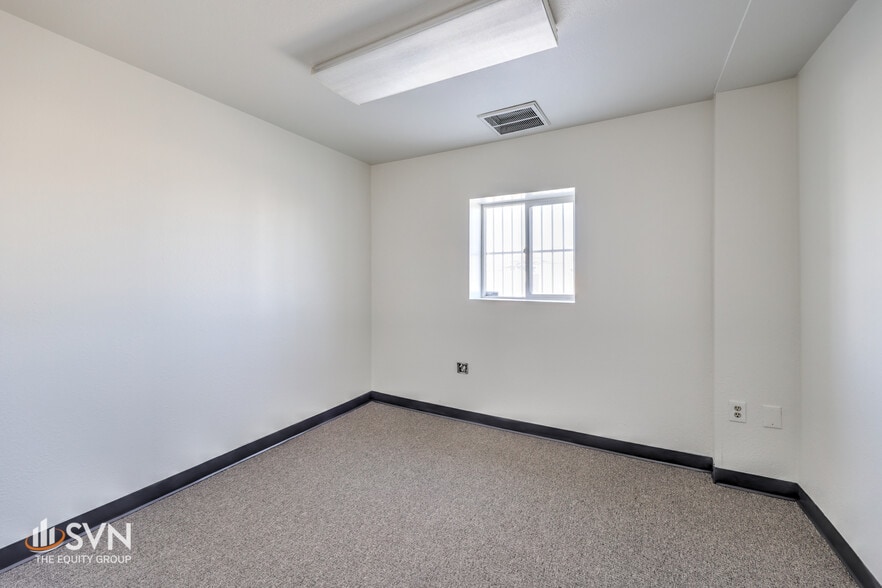 More Photos Of 6670 Gomer Rd, Las Vegas Manufacturing For Sale