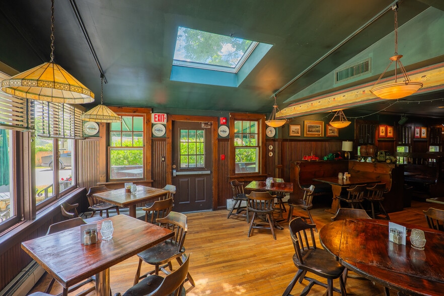 More Photos Of 333 Kent Rd, Kent Restaurant For Sale