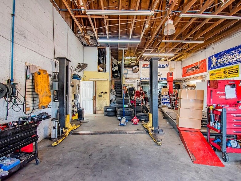 More Photos Of 5720 US Highway 1, Vero Beach Auto Repair For Sale