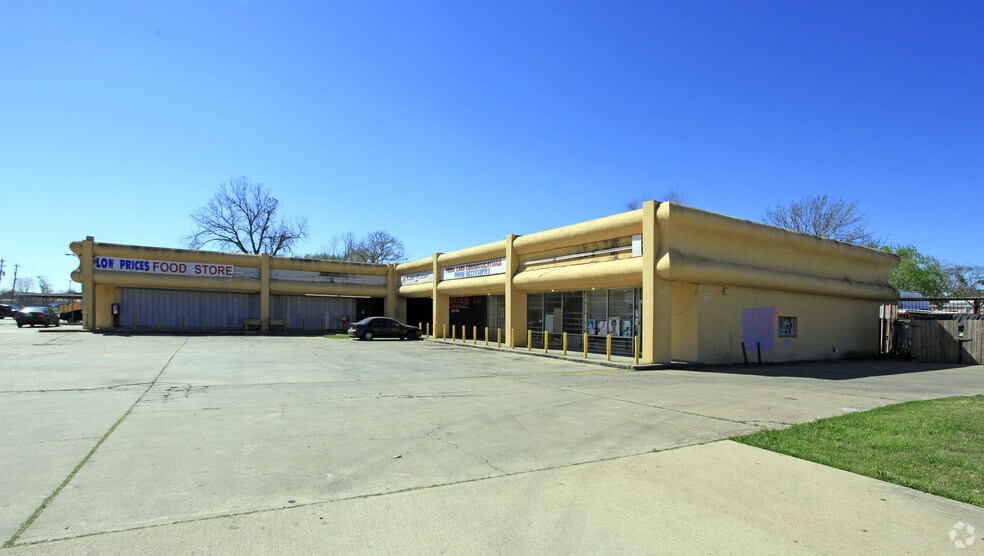 More Photos Of 11903 Alief Clodine Rd, Houston Freestanding For Sale