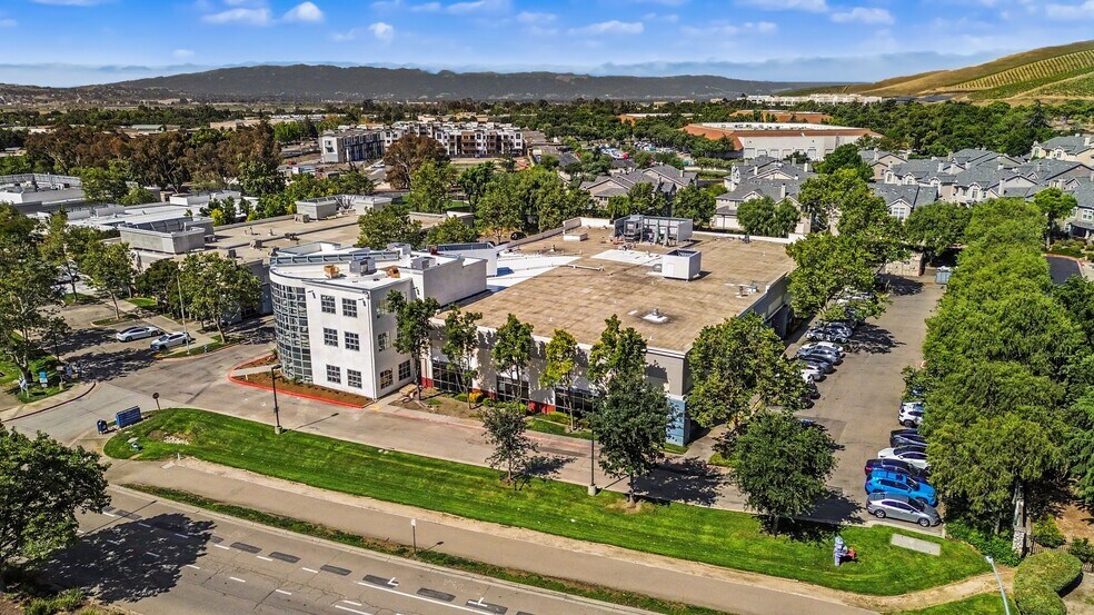 More Photos Of 2950-2952 Collier Canyon Rd, Livermore Research And Development For Lease