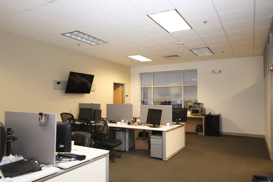 More Photos Of 330 Innovation Blvd, State College Office For Lease