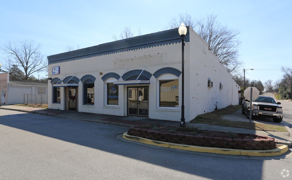 More Photos Of 280-295 W 3rd St, Swansea Storefront For Sale