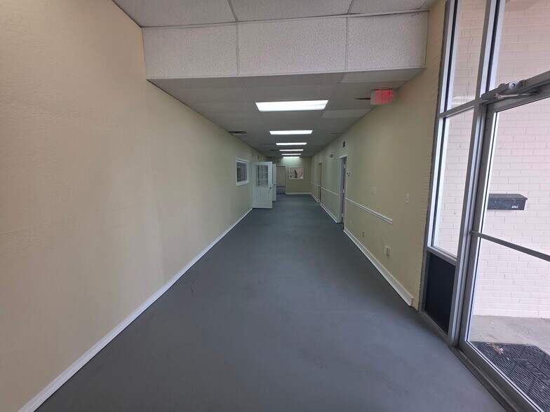 More Photos Of 6570 Caroline St, Milton Unknown For Lease