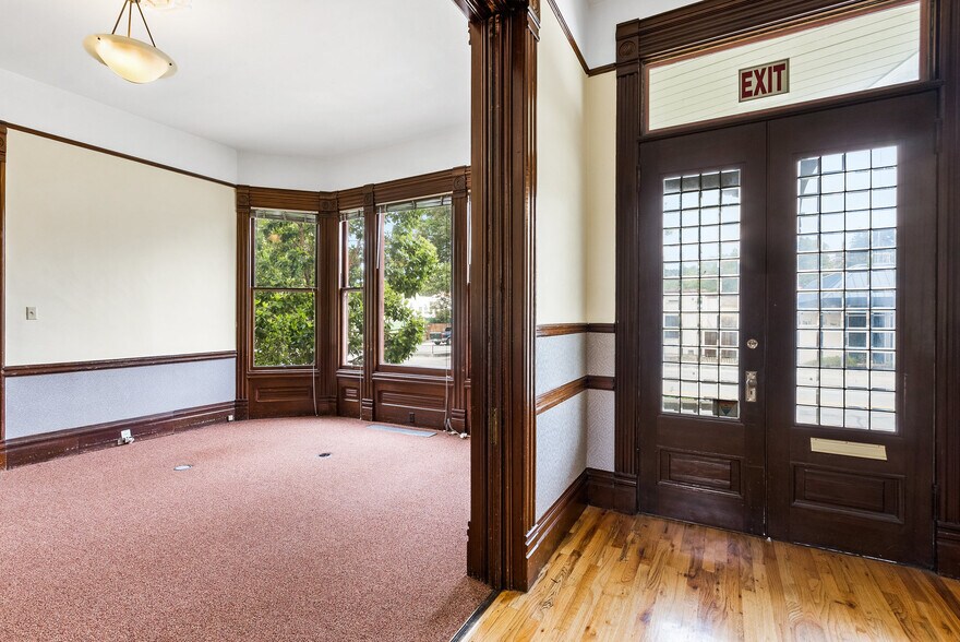More Photos Of 603 Mission St, Santa Cruz Office For Sale