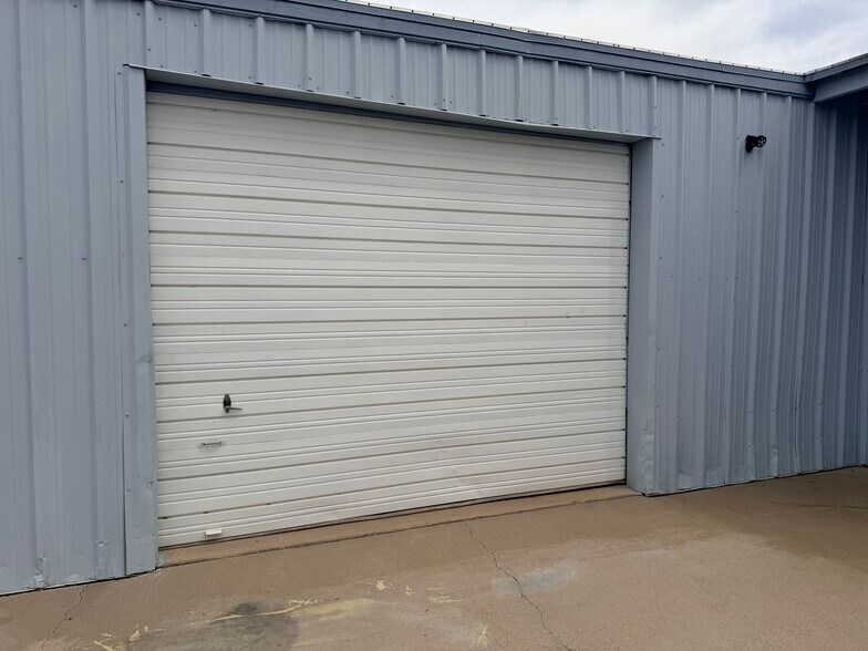 More Photos Of 848 W Hadley Ave, Las Cruces Light Manufacturing For Lease