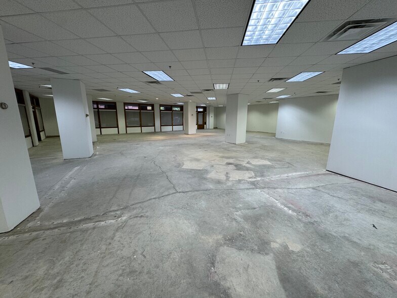 More Photos Of 657 S 3rd St, Louisville Apartments For Lease