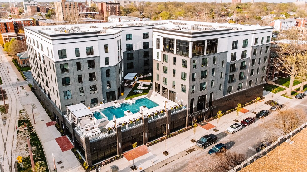 Primary Photo Of 5655 Pershing Ave, Saint Louis Apartments For Lease