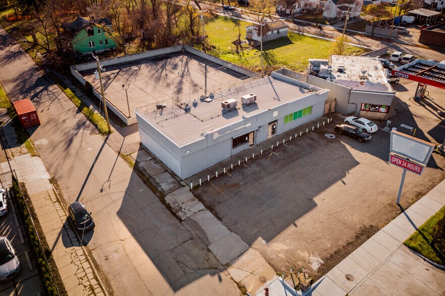 Primary Photo Of 201 W 8 Mile Rd, Detroit Freestanding For Sale