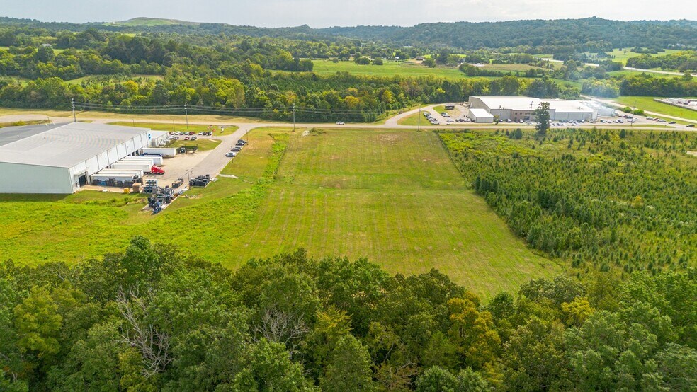 More Photos Of 1033 Veterans Dr, Lewisburg Land For Sale