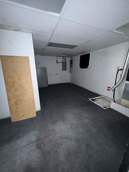 More Photos Of 1669 Hertel Ave, Buffalo Freestanding For Lease