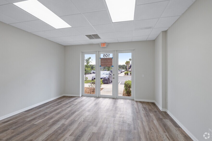 More Photos Of 500 NW University Blvd, Port Saint Lucie Unknown For Lease