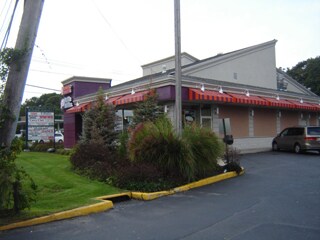 More Photos Of 2789 Middle Country Rd, Lake Grove Unknown For Lease