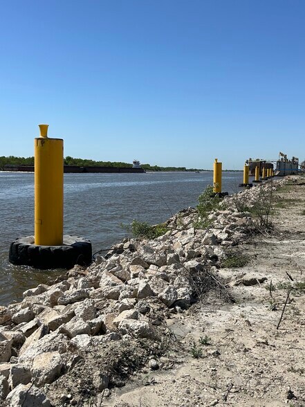 More Photos Of 5850 Procter, Port Arthur Land For Lease