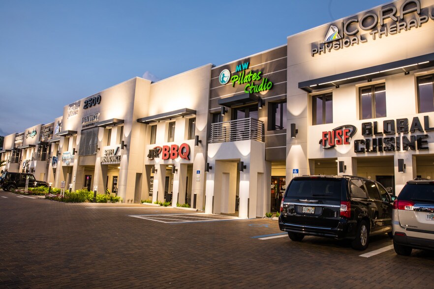 More Photos Of 2500 Tamiami Trl N, Naples Storefront For Lease
