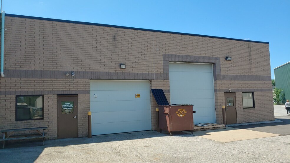 More Photos Of 35160 Topps Industrial Pky, Willoughby Flex For Lease
