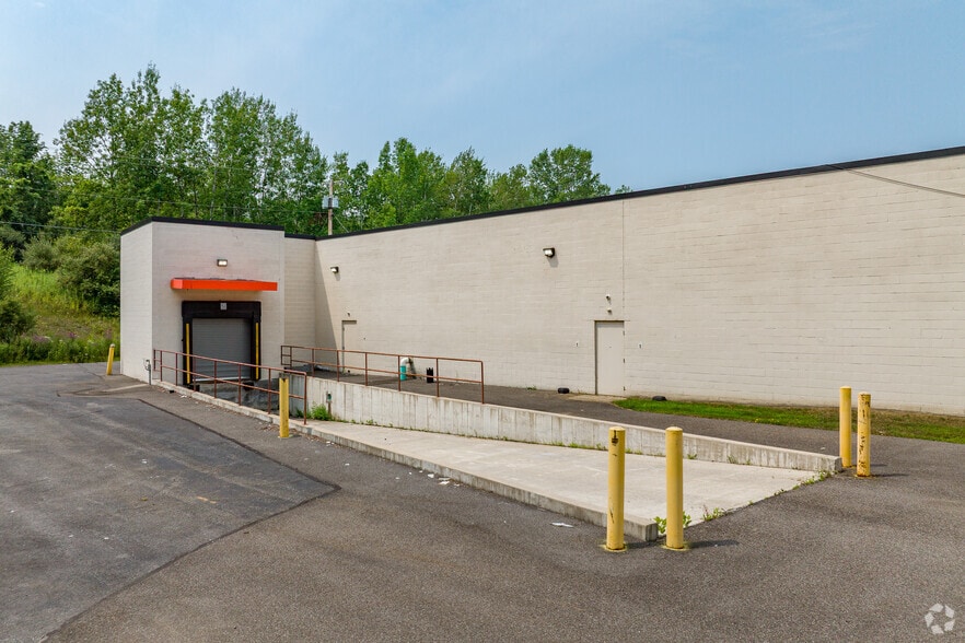 More Photos Of 3779 State Route 13, Pulaski Unknown For Lease