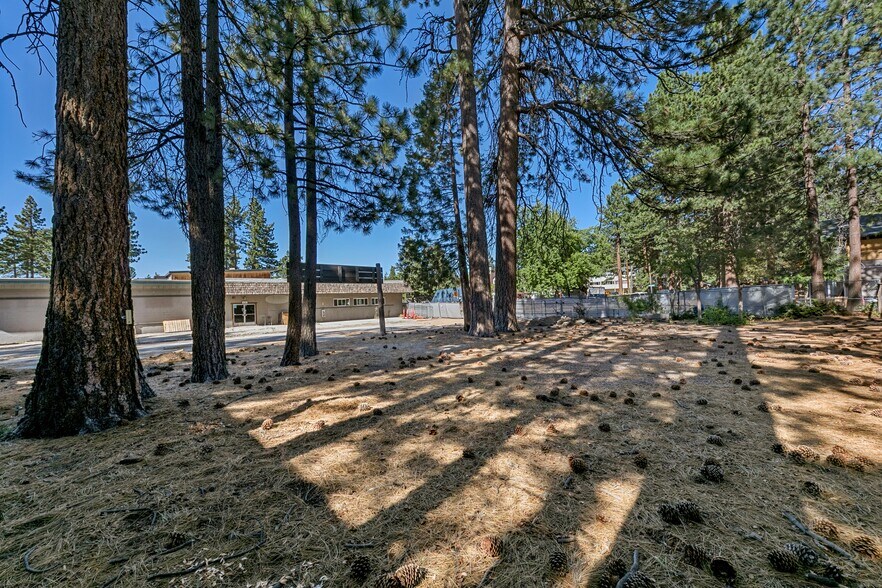 More Photos Of 1050 Fremont Ave, South Lake Tahoe Freestanding For Sale