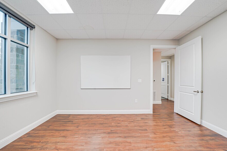 More Photos Of 1402 S Custer Rd, McKinney Office For Lease