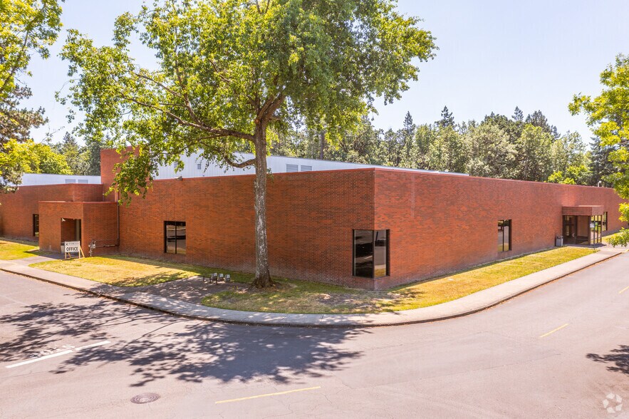Primary Photo Of 26600 SW Parkway Ave, Wilsonville Light Manufacturing For Lease
