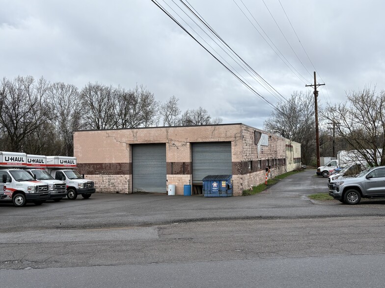 More Photos Of 550 Mayer St, Bridgeville Warehouse For Sale