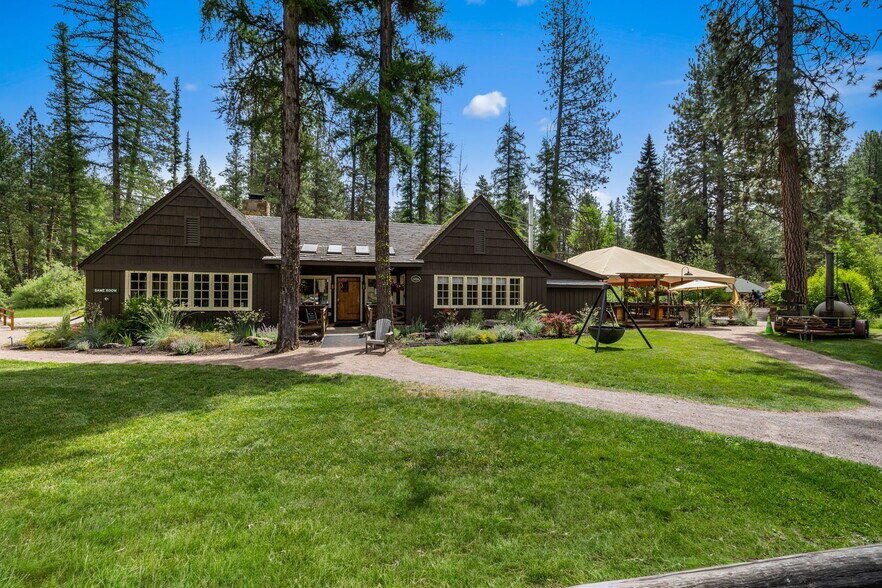 More Photos Of 13375 SW Forest Service Rd, Camp Sherman Hotel For Sale