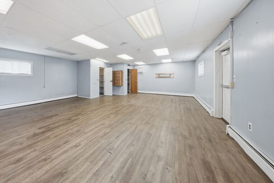 More Photos Of 29 Church St, Port Jervis Flex For Sale