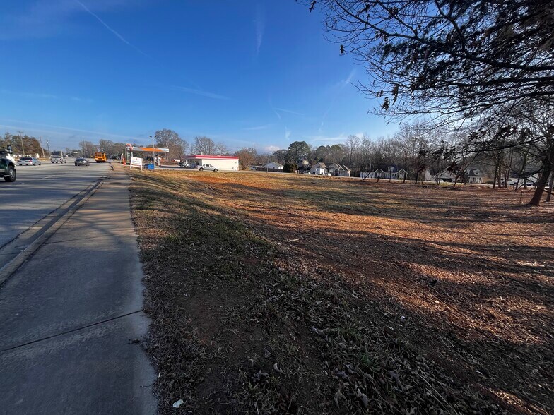 More Photos Of 8698 White Horse Rd, Greenville Land For Lease
