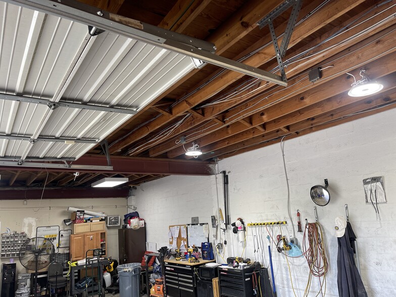 More Photos Of 1425 W Pembroke Ave, Hampton Auto Dealership For Sale