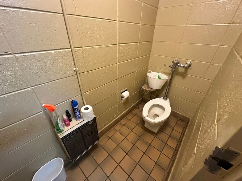 More Photos Of 504 Martin Luther King Jr Dr, Greensboro Daycare Center For Sale