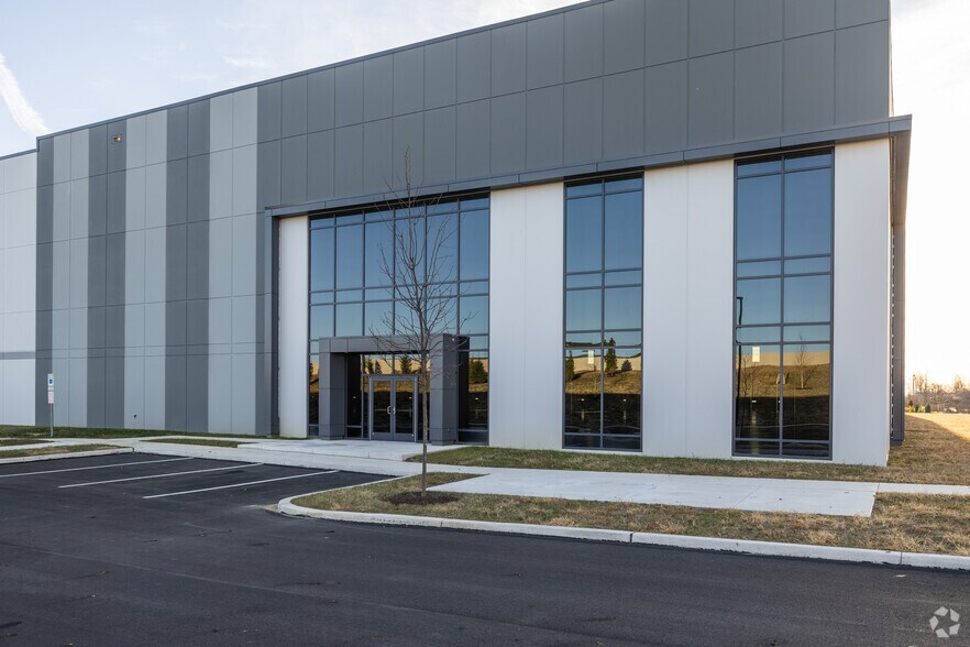 More Photos Of 15000 Roosevelt Blvd, Philadelphia Unknown For Lease