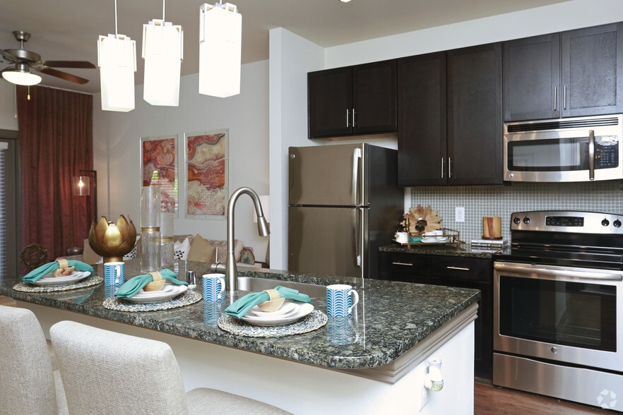 More Photos Of 380 Vista Court Dr, Plano Apartments For Lease