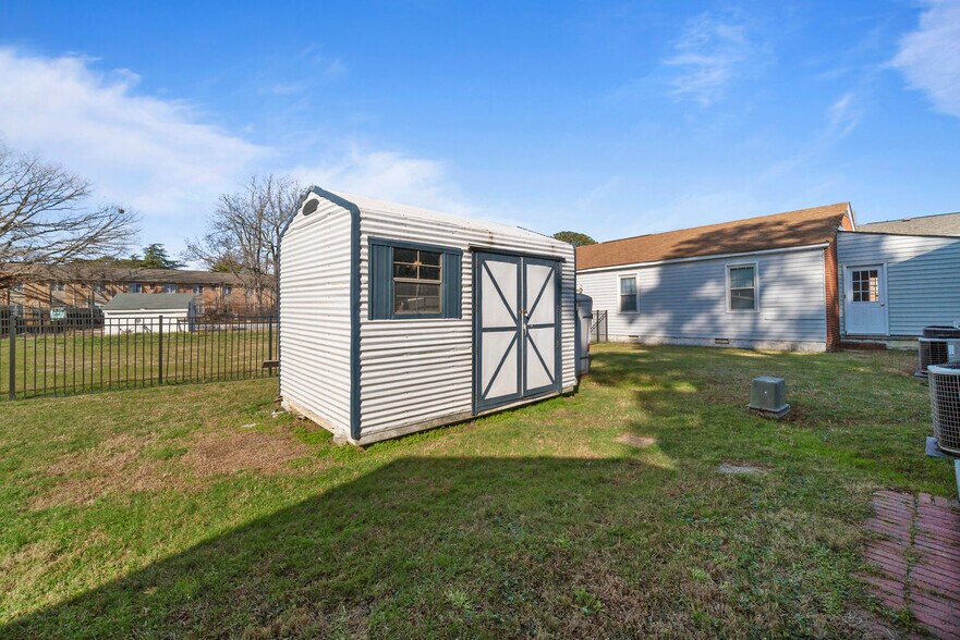 More Photos Of 505 Randolph Rd, Newport News Apartments For Sale