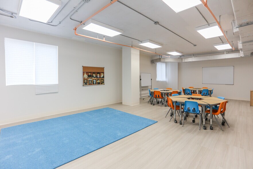 More Photos Of 1720 Harrison St, Hollywood Office Residential For Sale