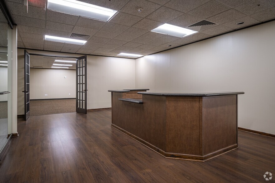 More Photos Of 1225 N Loop Fwy W, Houston Office For Lease