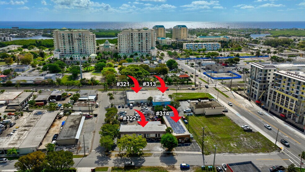 Primary Photo Of 321 N Railroad Ave, Boynton Beach Unknown For Lease